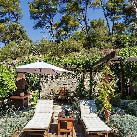 Ferienhaus Karina - Unique Location With Jacuzzi
